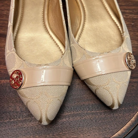 Coach Shoes - EUC - Preloved Coach Onida Flats, Size 7M US.